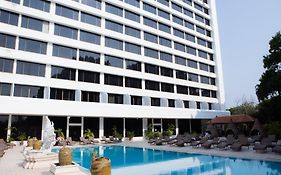 โรงแรมเชียงใหม่ พลาซ่า